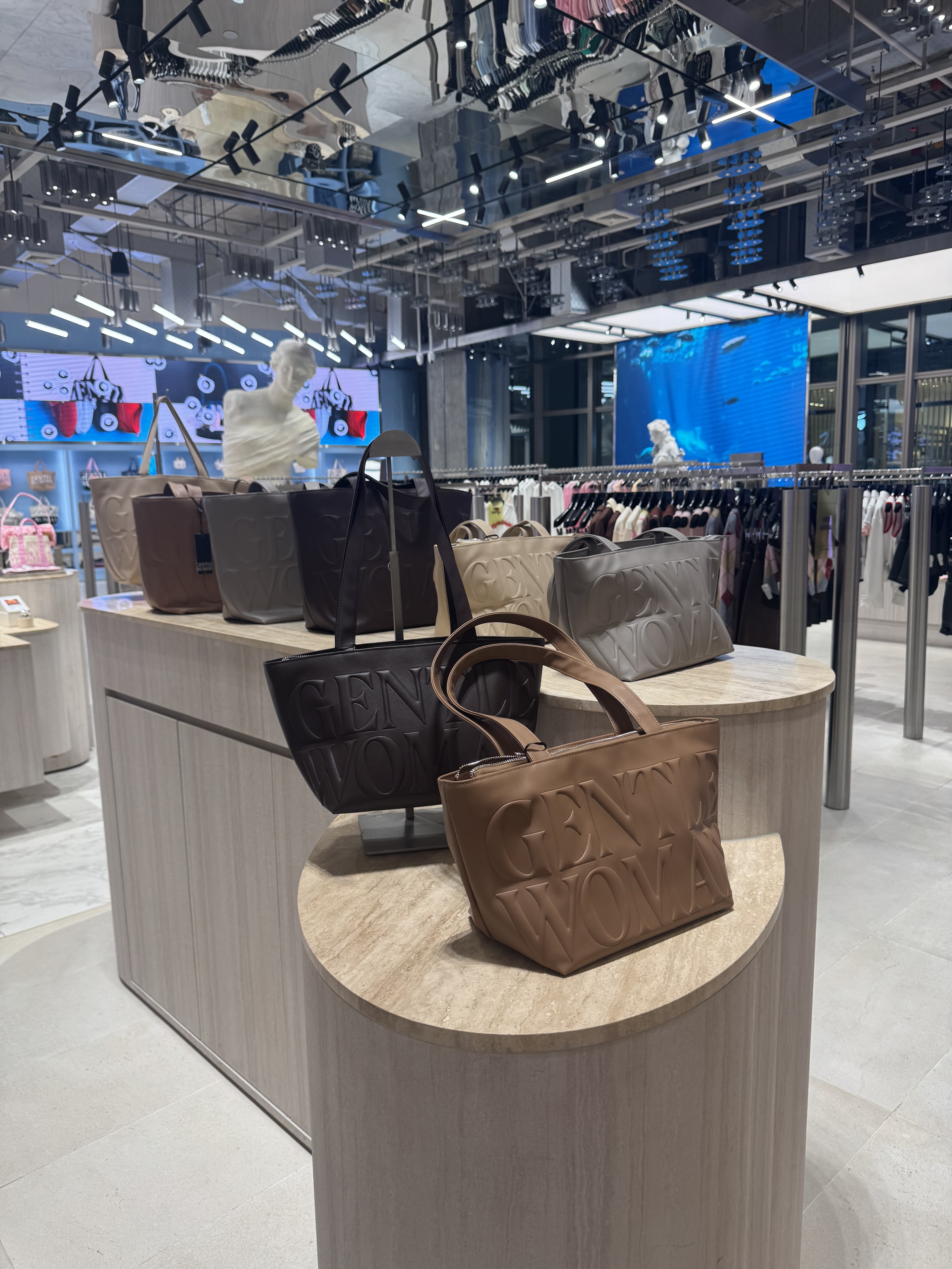 GENTLEWOMEN 新款字母手袋