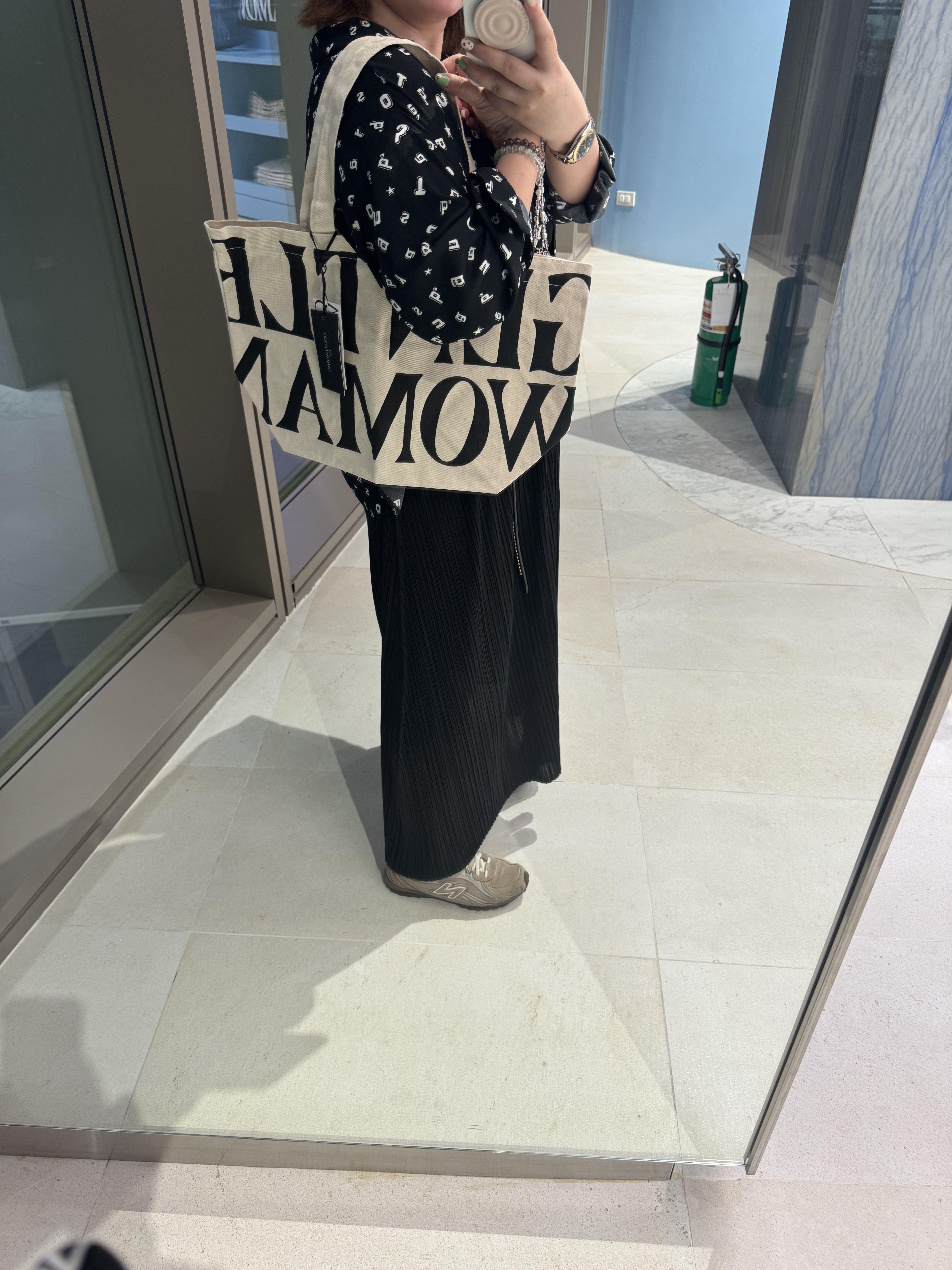 GENTLEWOMEN 白色黑字母TOTE BAG