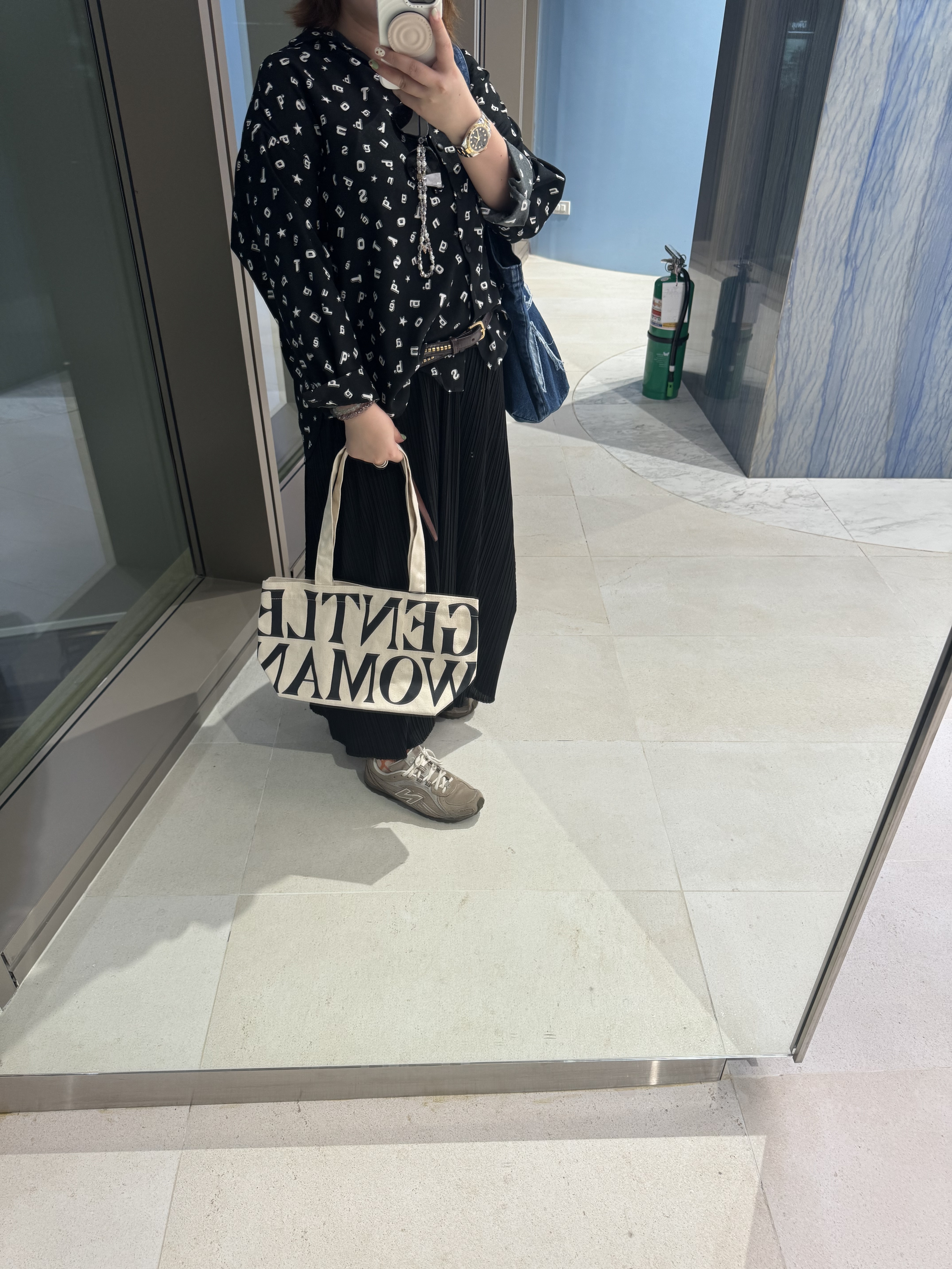 GENTLEWOMEN 白色黑字母TOTE BAG