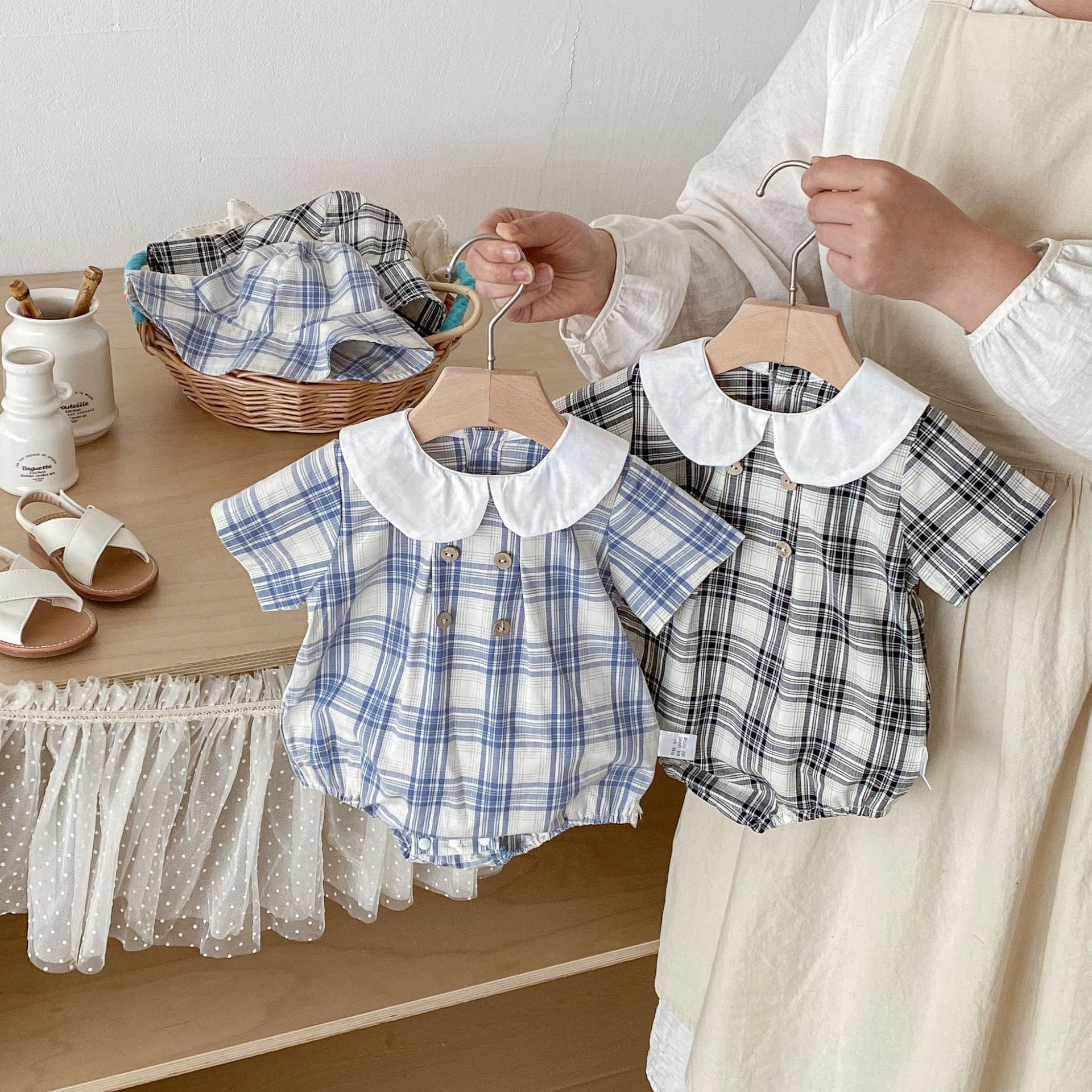 格紋海軍風包屁衣附帽(66-90)