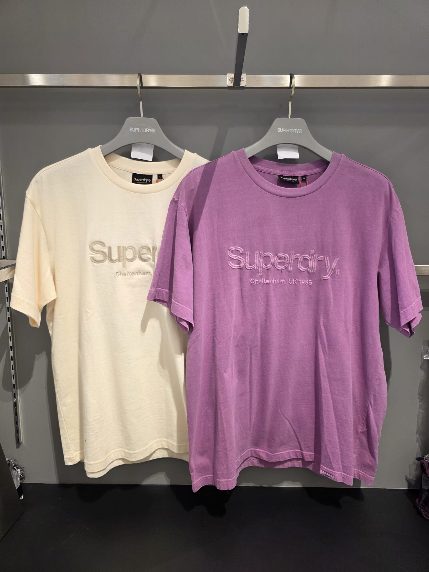 【直播】SUPERDRY LX022302 經典極簡標誌短 T