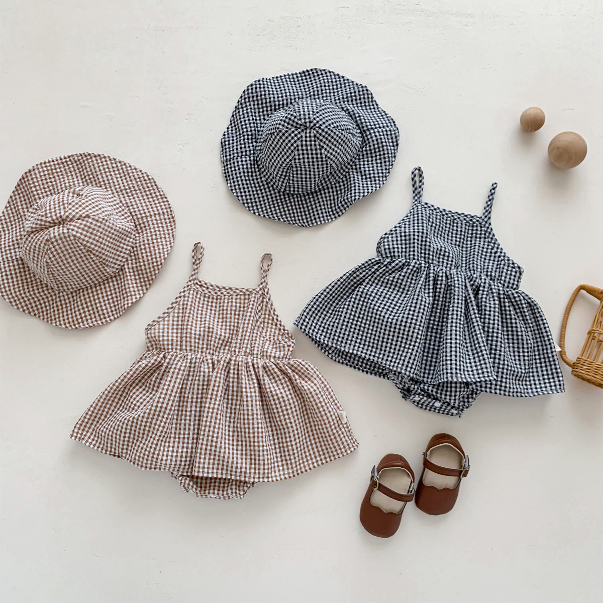 格紋吊帶包屁裙附帽(66-90)