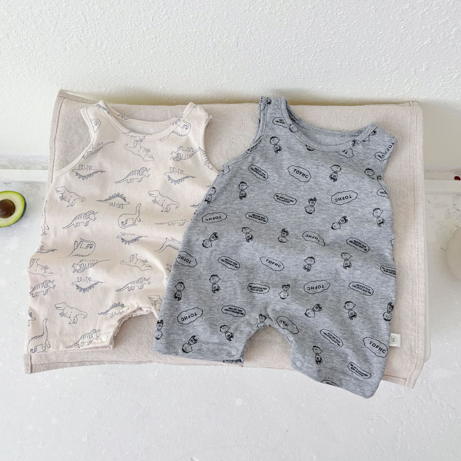 滿版恐龍/卡通背心連身衣(66-90)