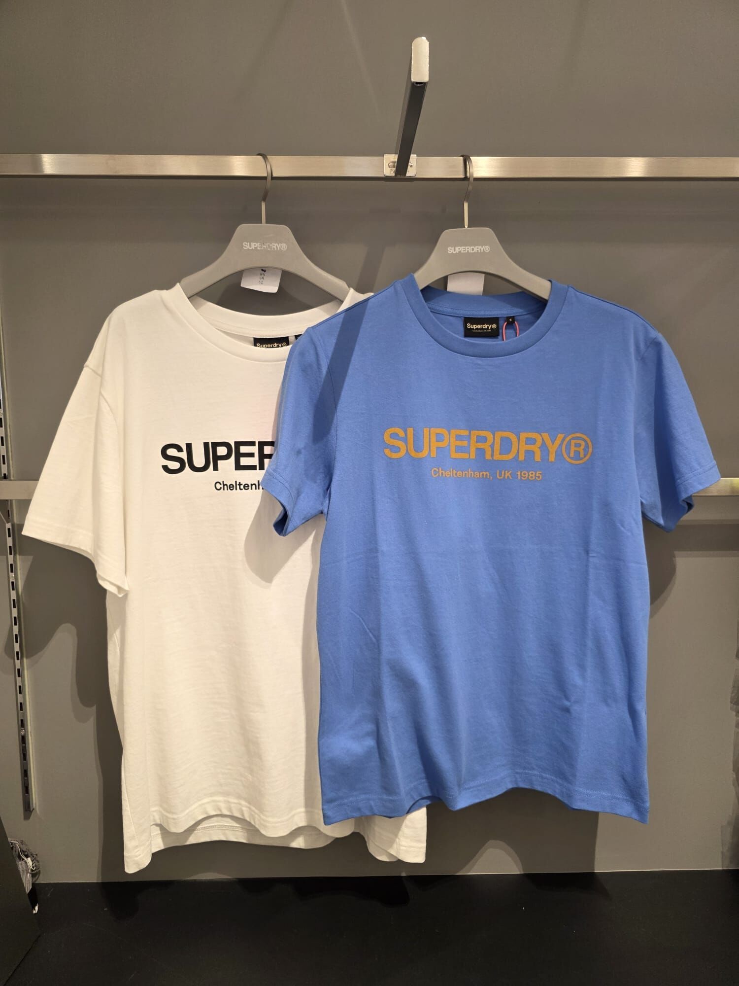 【直播】SUPERDRY LX022322 Core Logo 短袖上衣