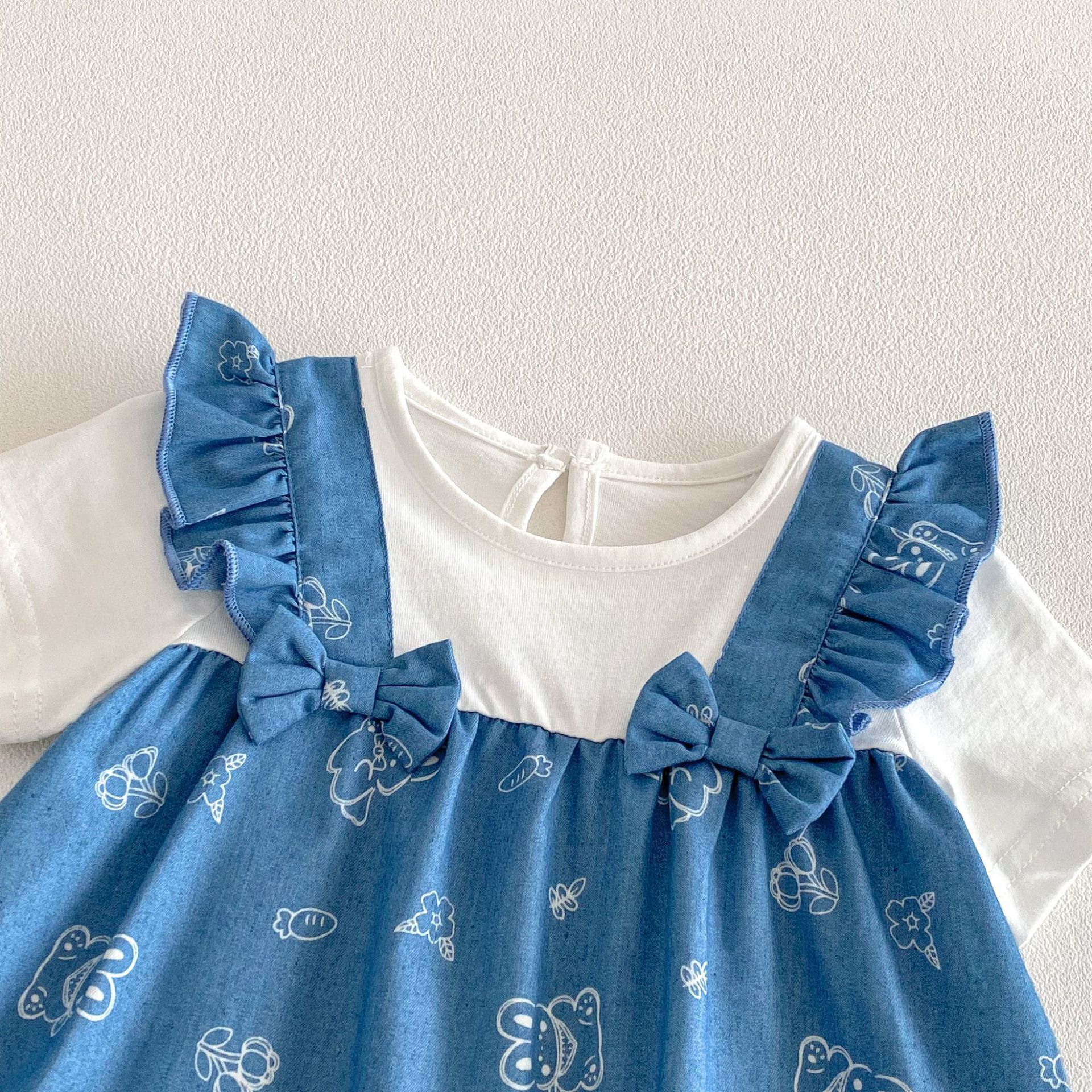 滿版兔兔拼接牛仔假兩件連身衣(66-90)