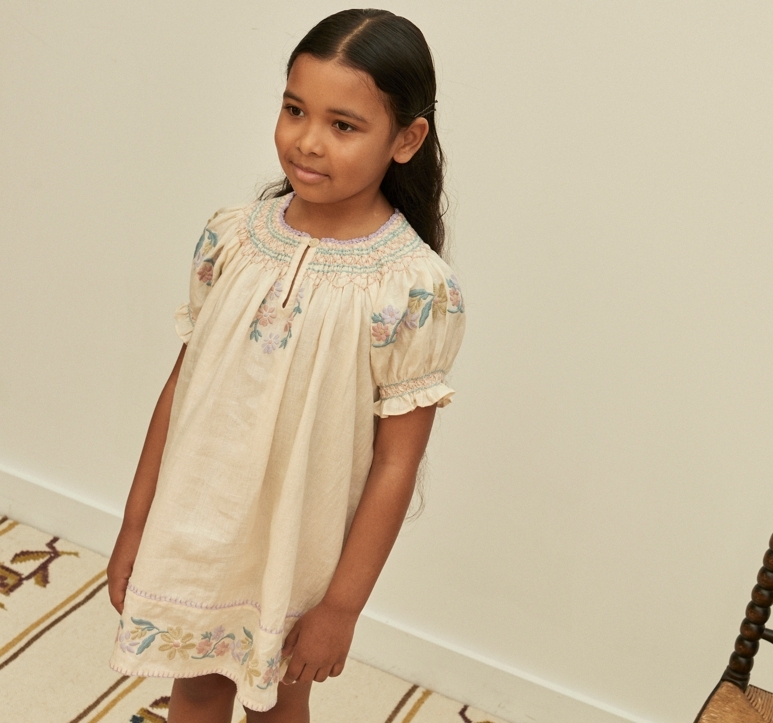 Apolina 系釦泡泡袖刺繡洋裝 VERNA SMOCK DRESS - CREAM