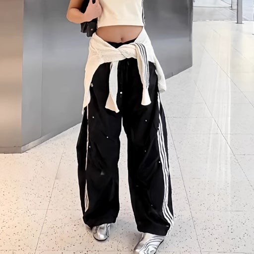 【Luxury】Adidas 閃閃珍珠闊腿褲 女生穿搭 傘兵褲 三條線 三槓 黑 灰兩色 鬆緊褲 三葉草