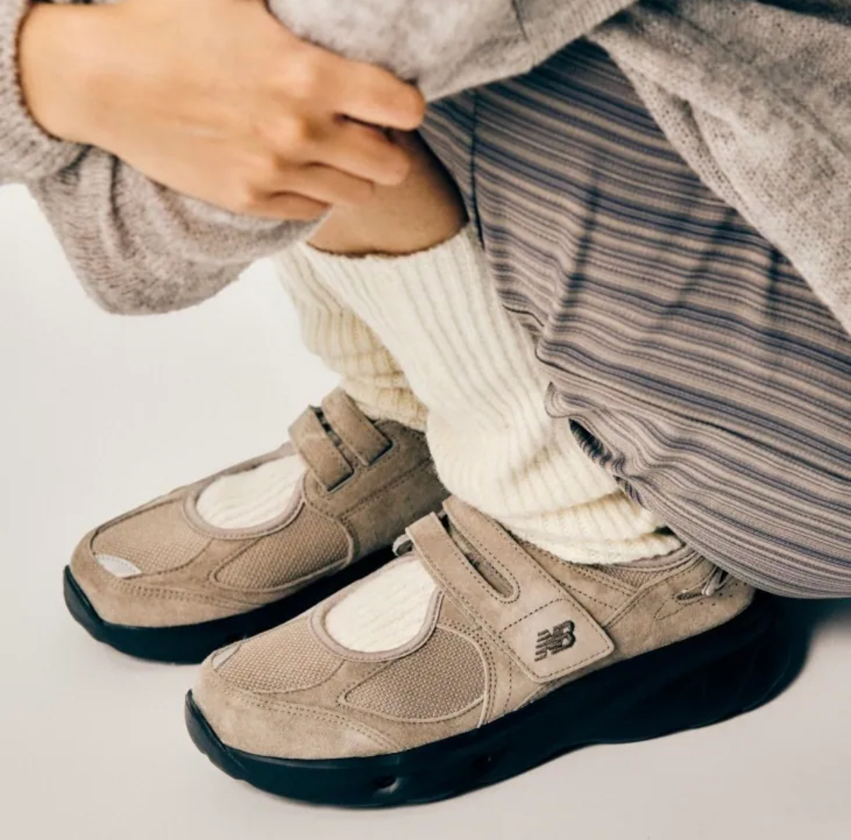 本週限時接單!! 韓國🇰🇷連線 New Balance NB FW Breeze 瑪莉珍鞋 涼鞋 涼拖鞋 運動涼鞋 機能風 女款 5色/預購