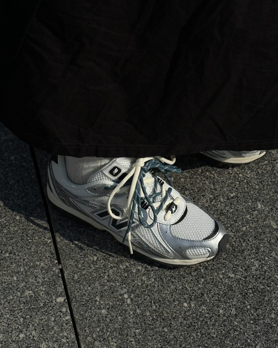 <章若楠 員瑛同款>New Balance NB 204L 網眼 透氣 復古 麂皮 薄底 銀黑