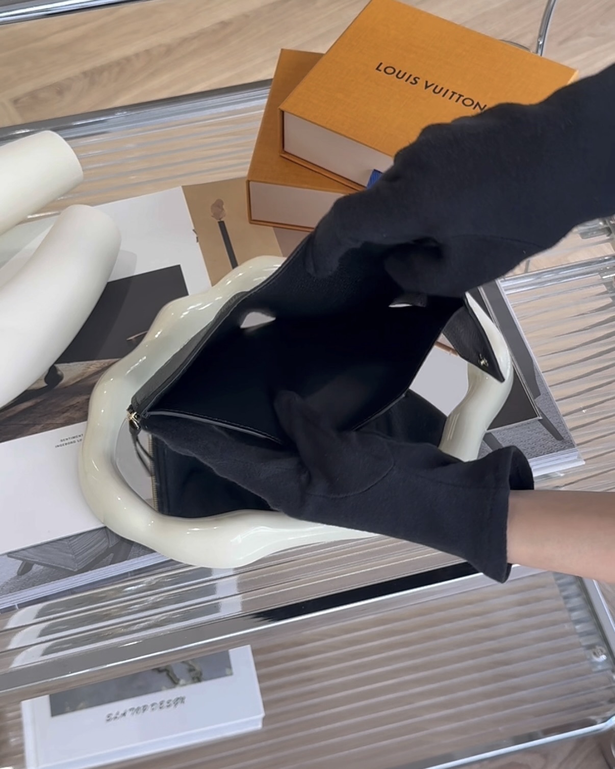 LV｜VICTORINE 三折短夾  黑/米白色 M80968