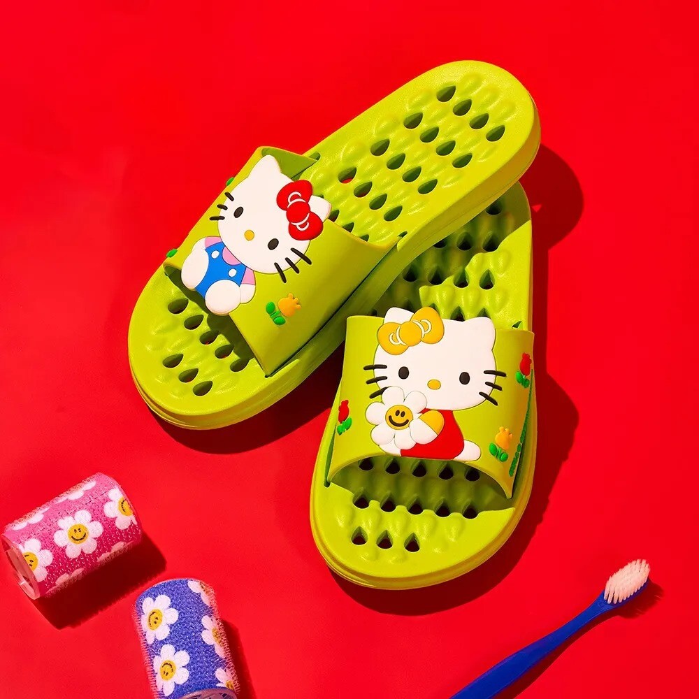 wiggle wiggle X hello kitty - bathroom slipper (Green Garden)