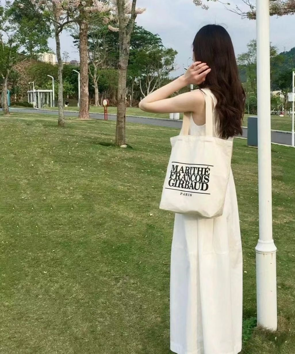 MARITHE FRANCOIS GIRBAUD Classic Logo Eco Bag(Natural)