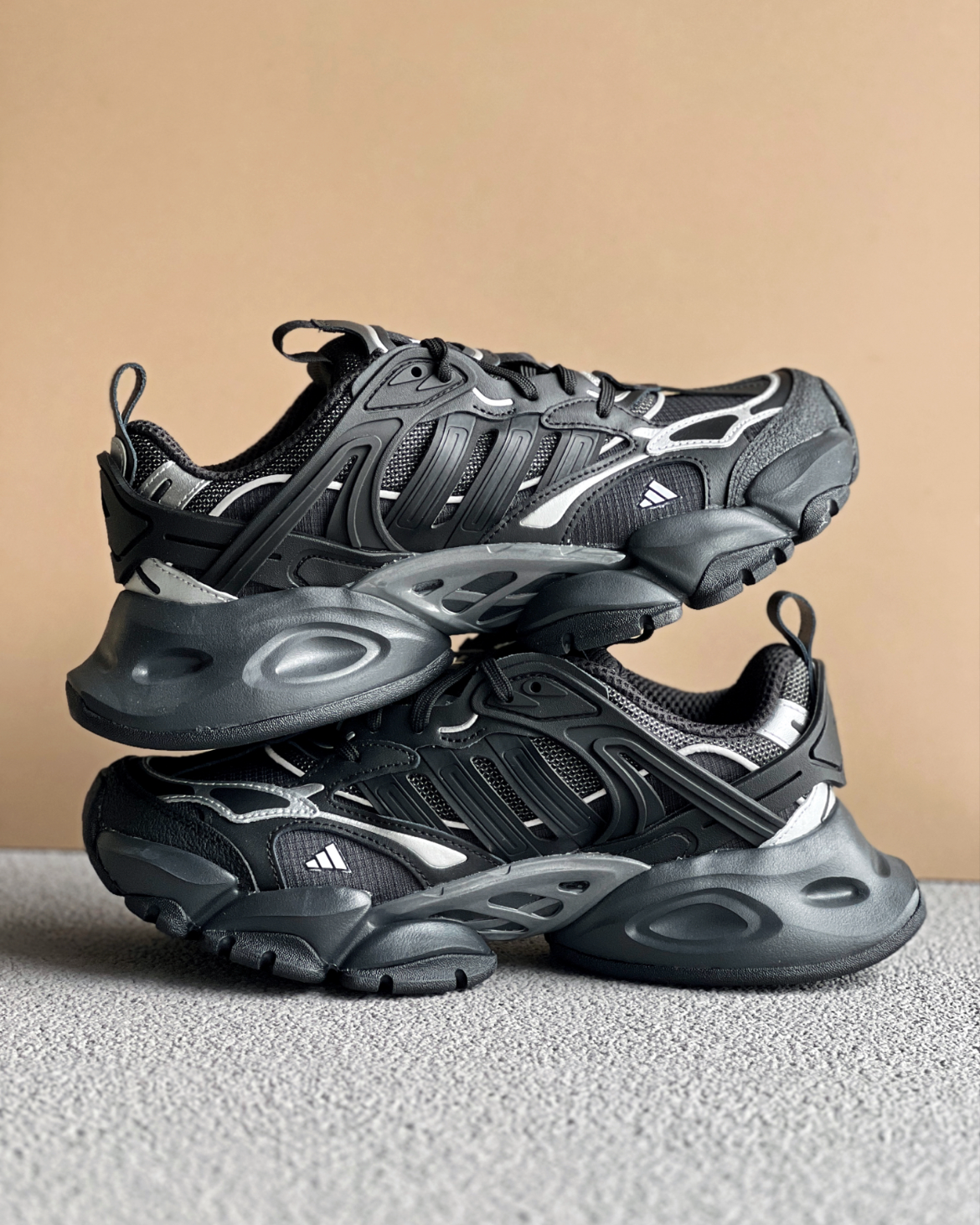 (預訂) Adidas XLG RUNNER DELUXE - Triple Black