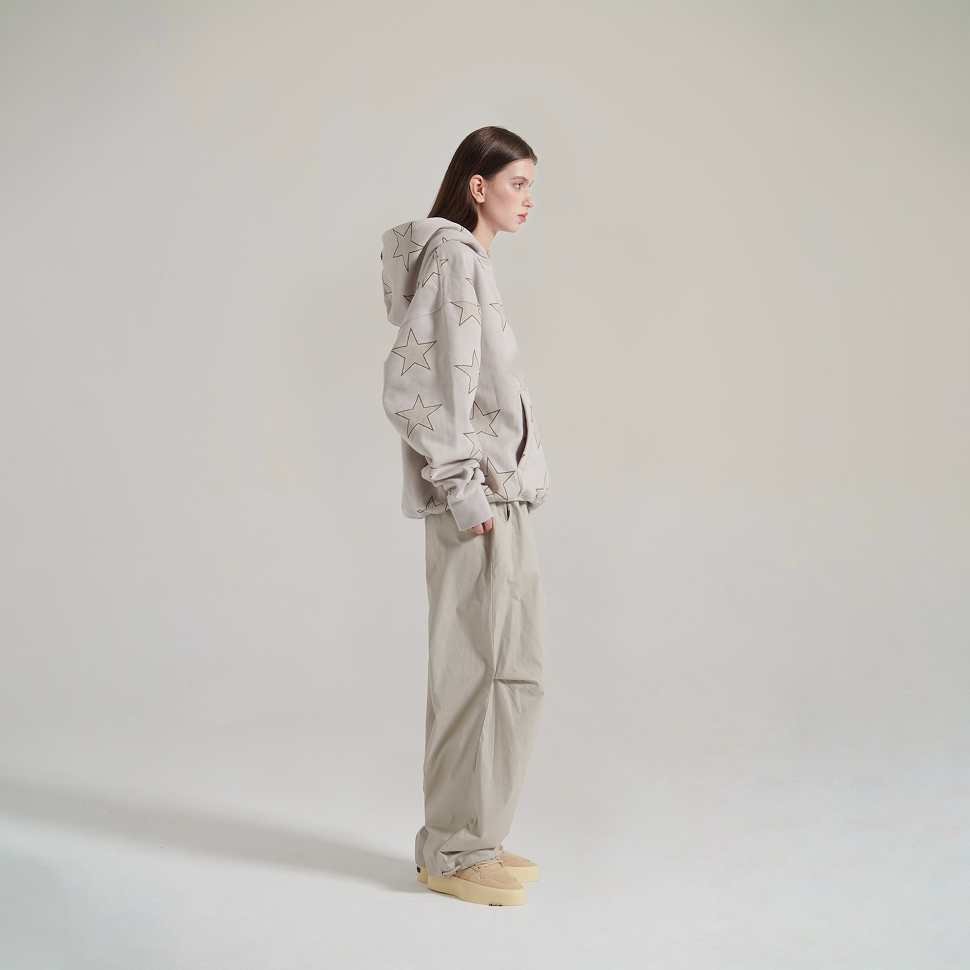 預購4/25抵台 INNERSECT 三生萬物 FOG ESSENTIAL 五角星星 帽Tee 連帽上衣 米色【INN24FWTHD204】