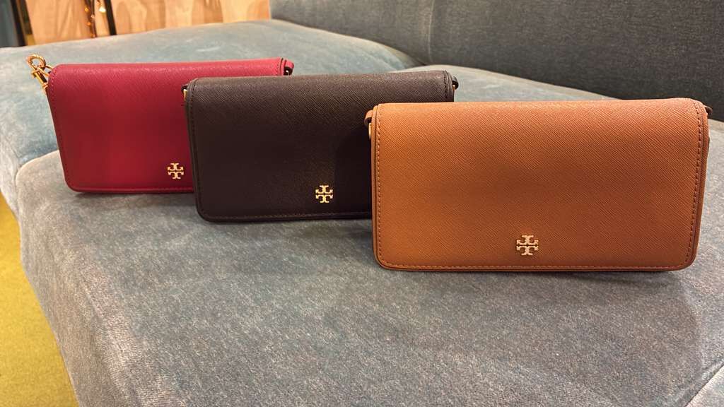 VS003 Tory Burch 十字LOGO前翻蓋CROSSBODY 19x11cm