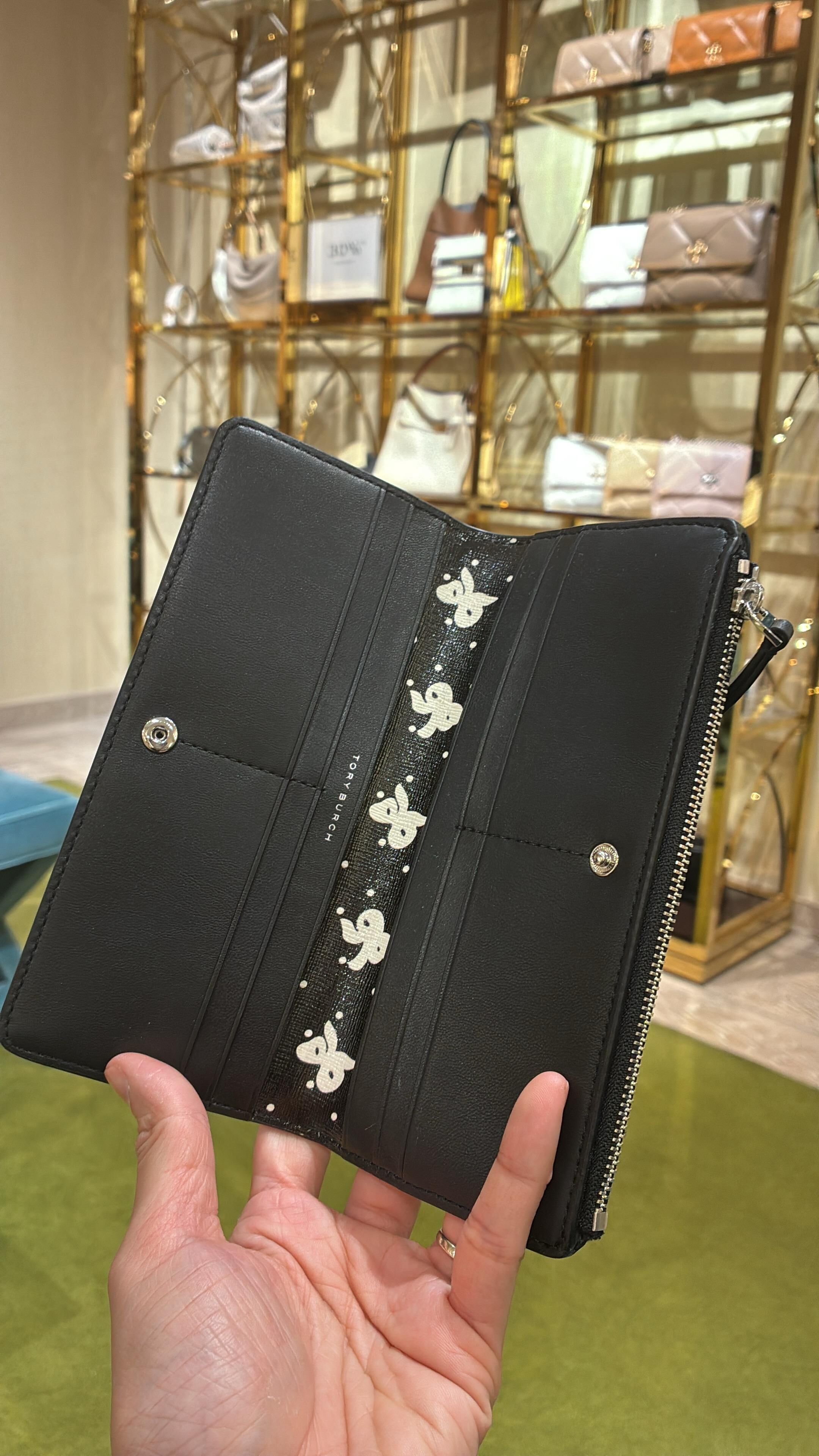 VS019 Tory Burch 滿版蝴蝶結黑色長銀包