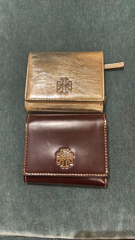 VS034 Tory Burch 十字LOGO啪扣短銀包