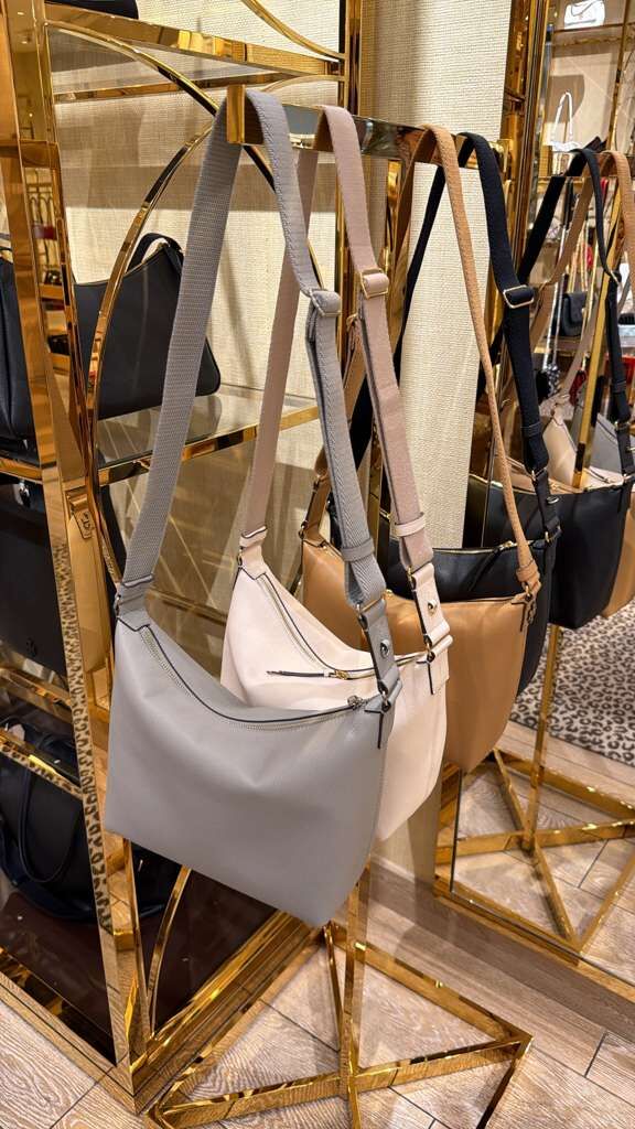 VS055 Tory Burch Thea Slouchy 斜背包 30x 21CM