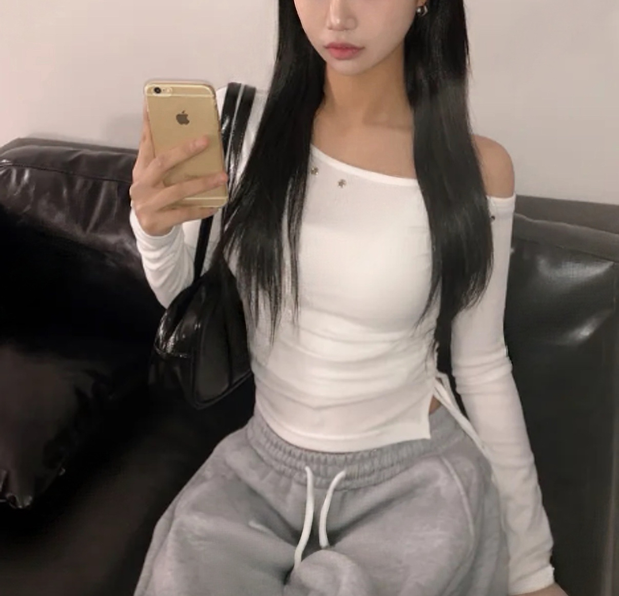 洞洞露單肩針織長袖