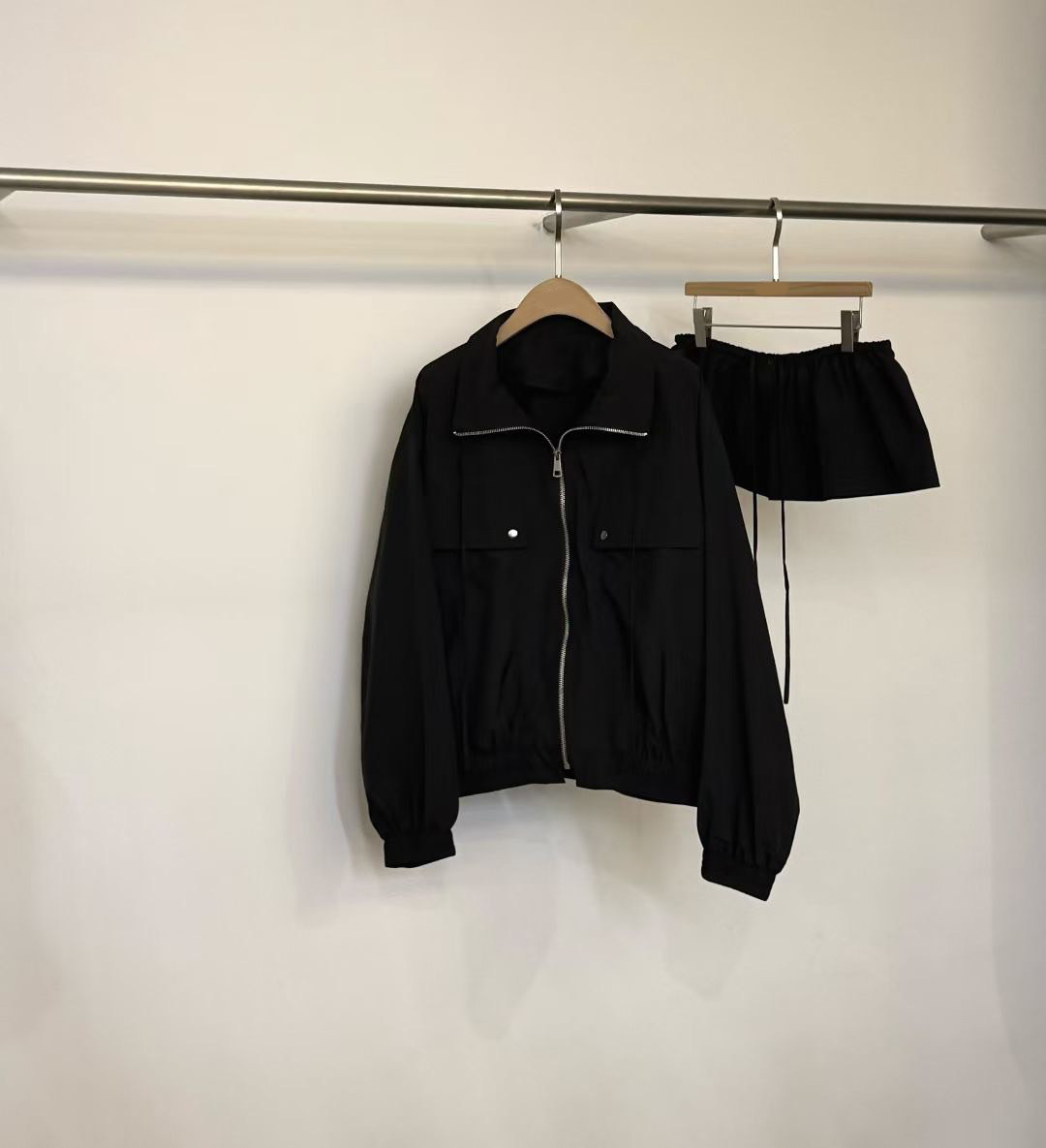 立領織帶造型休閒拉鍊外套+綁帶襯裙短裙SET / 2色