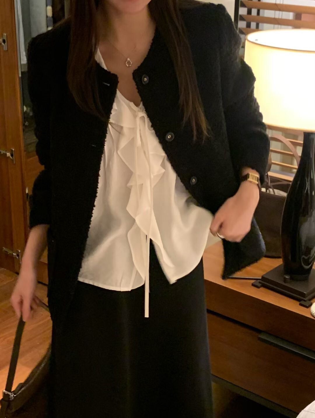 同色系排釦織紋感圓領小香外套 / 2色