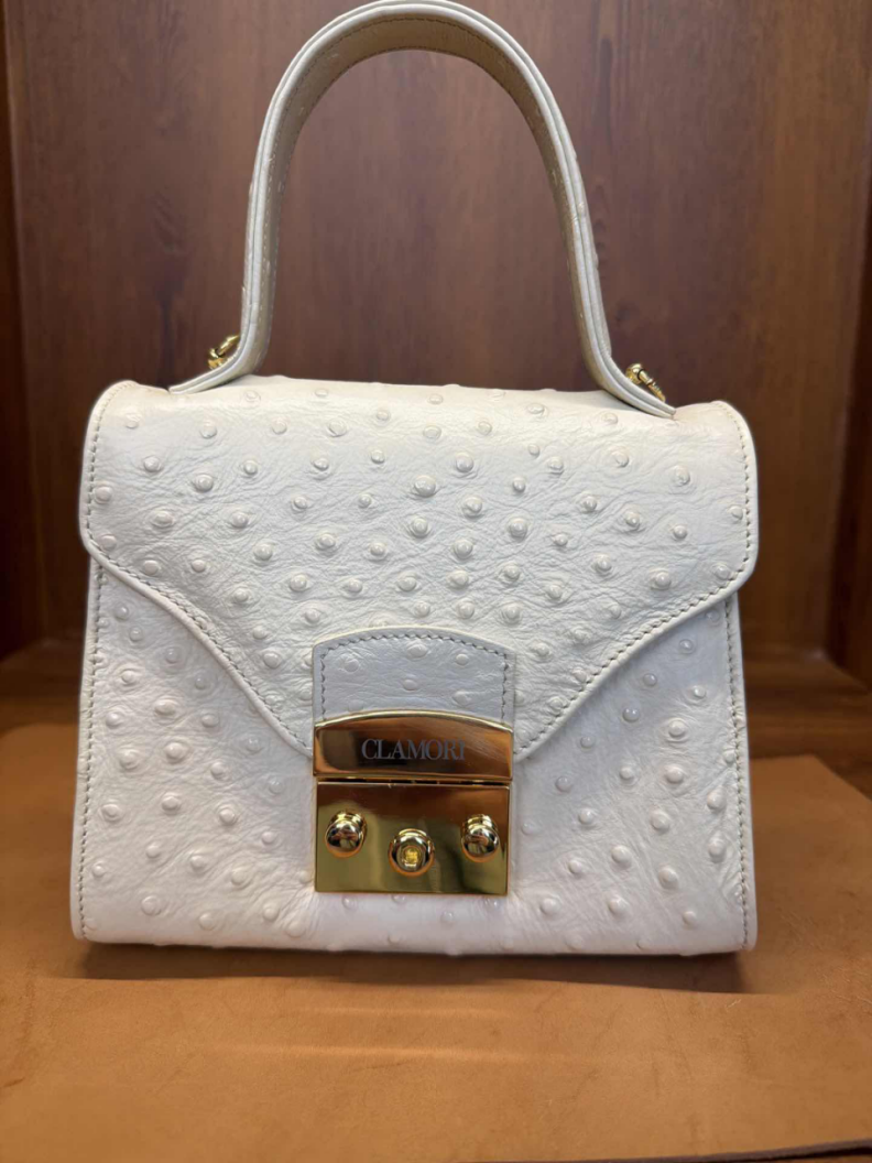 CLL21 Candy logo 奶油白 鸵鸟纹 小方包 s 微瑕不退不換 -M