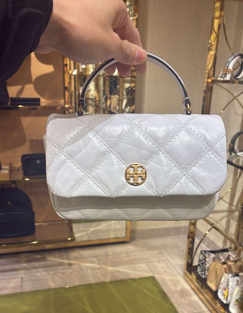 VS069 Tory Burch 菱格紋白色前翻蓋兩用包 21x12CM