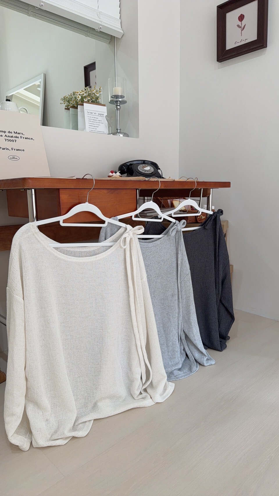 織紋感透膚上衣 3colors