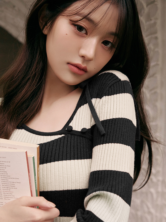 [23/02 - 06/03] RolaRola CUT OUT RIBBON BOARDER KNIT BLACK