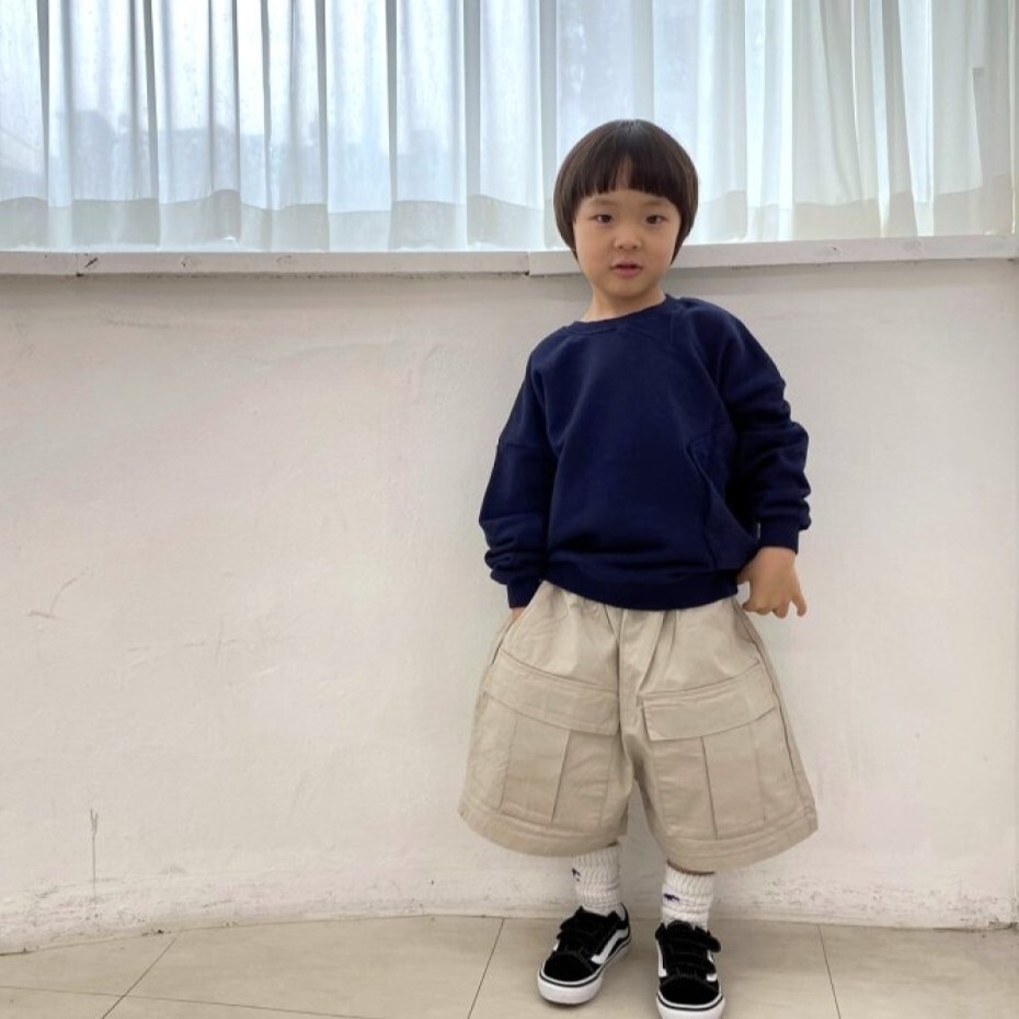 90-140 DM 不對稱口袋大學T