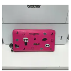 [S] KARL LAGERFELD FUCHSIA L5GQO8EI-FCH LARGE ZIP WALLET WITH PINS, 198913917079 (SKL1537)