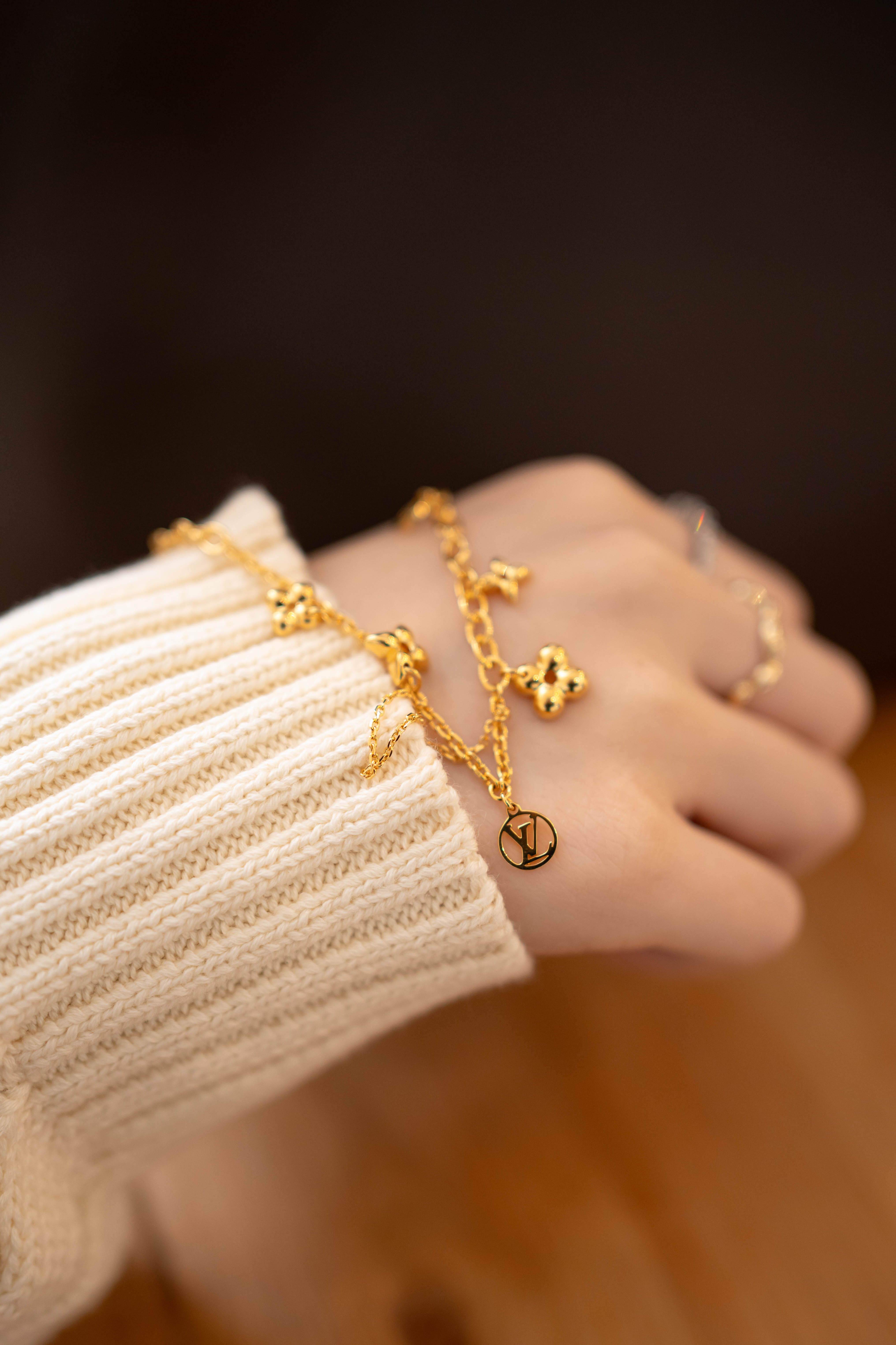 Louis Vuitton LV Blooming Supple 金色吊墜手鏈