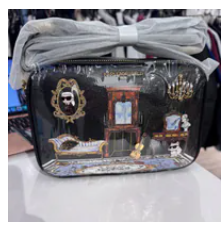 [S] KARL LAGERFELD BLACK/GOLD MULTI L5GE49BJ-B1U MAYBELLE ROCOCO CAMERA CROSSBODY, 198913915457 (SKL1554)