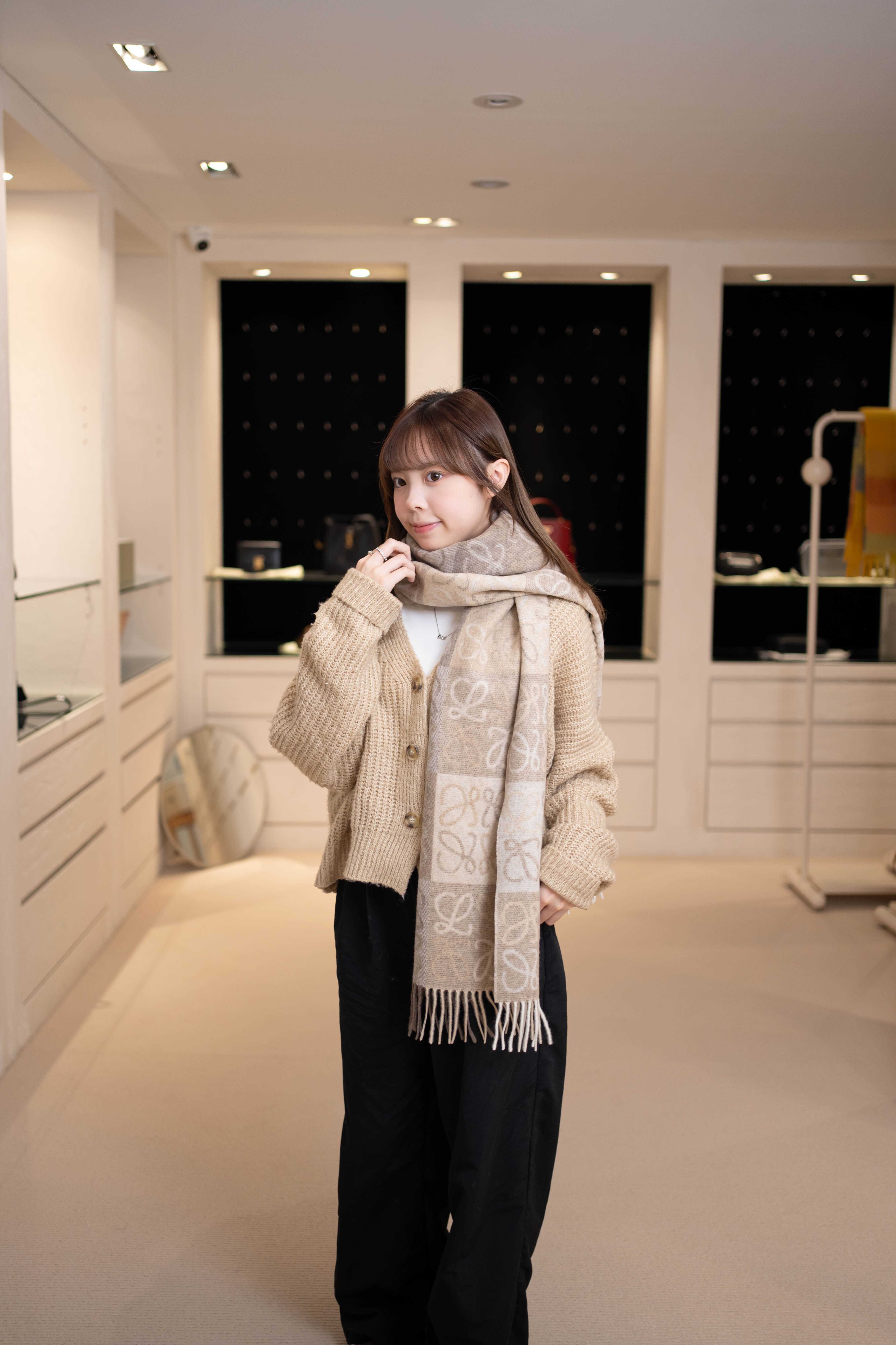 【三色入經典款】LOEWE anagram scarf 頸巾