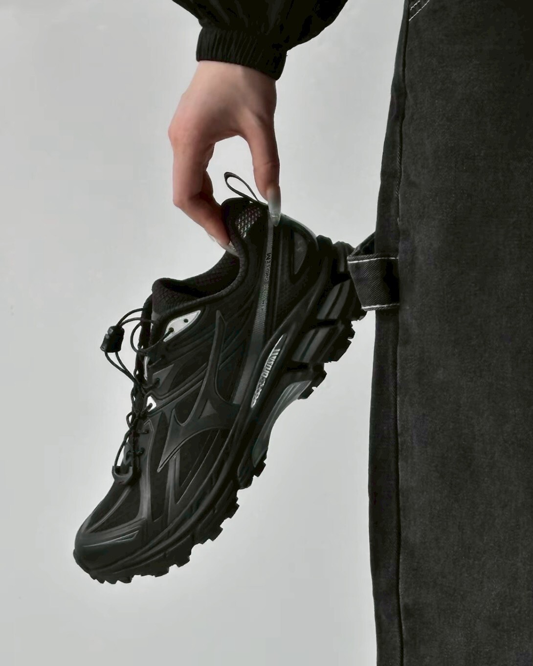 Mizuno Halo Mix TL 全黑 黑灰 防滑 防潑水 快繫鞋帶扣 機能 慢跑鞋 運動鞋 男女鞋