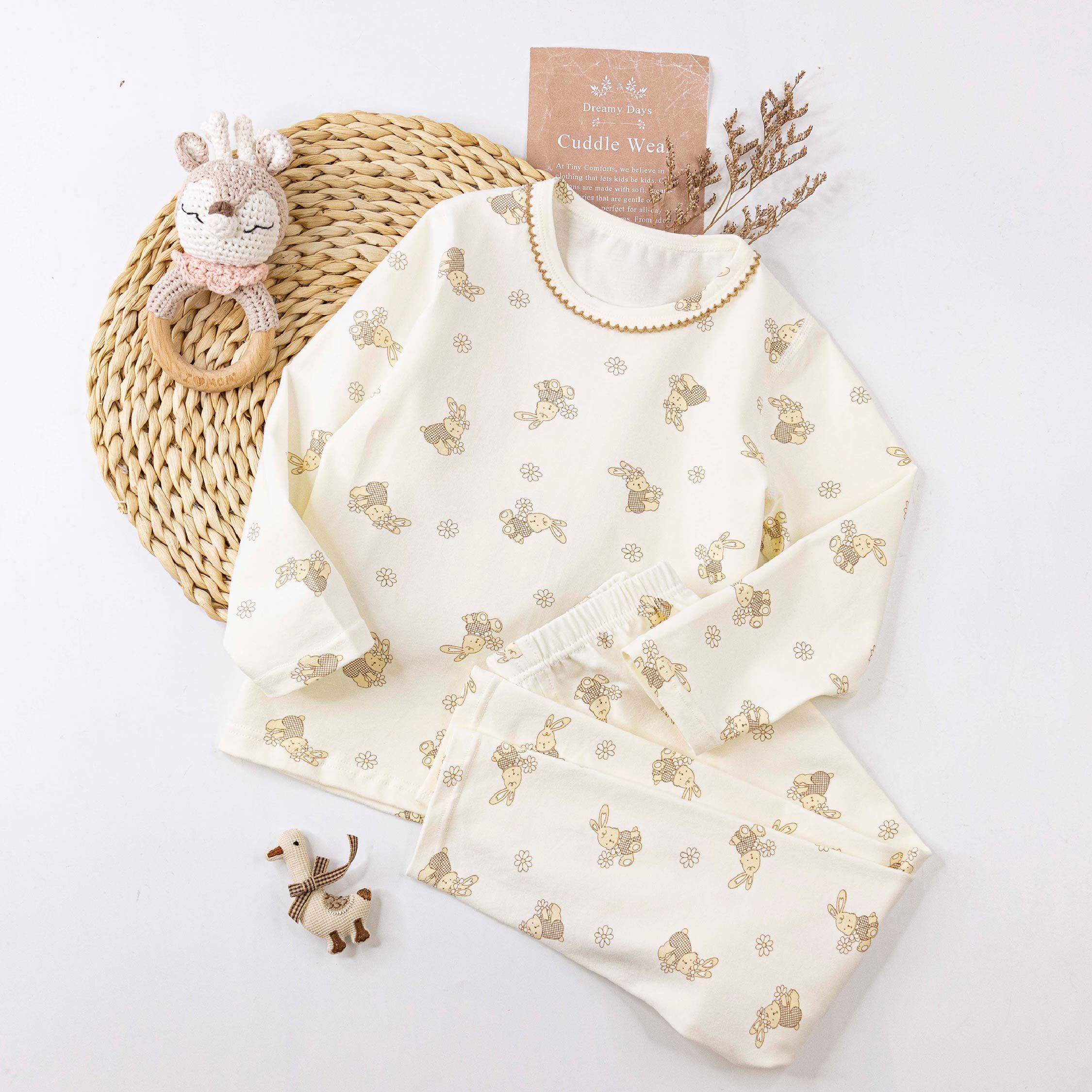 衣拉語【JL5552】童趣滿版花朵小兔睡衣套裝