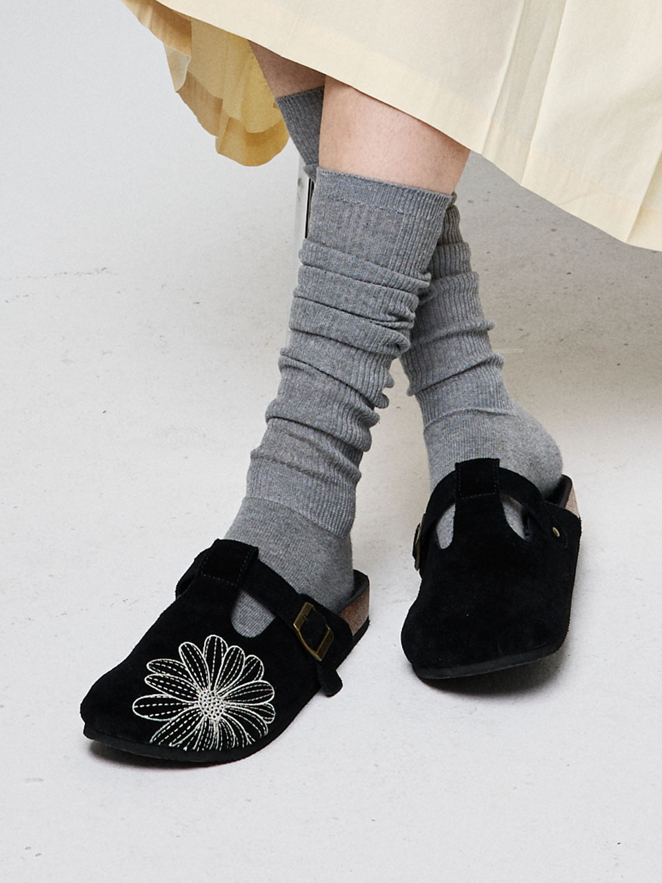 【限時優惠預訂】MARDI MERCREDI CLASSIQUE T-STRAP SUEDE MULE（5色）