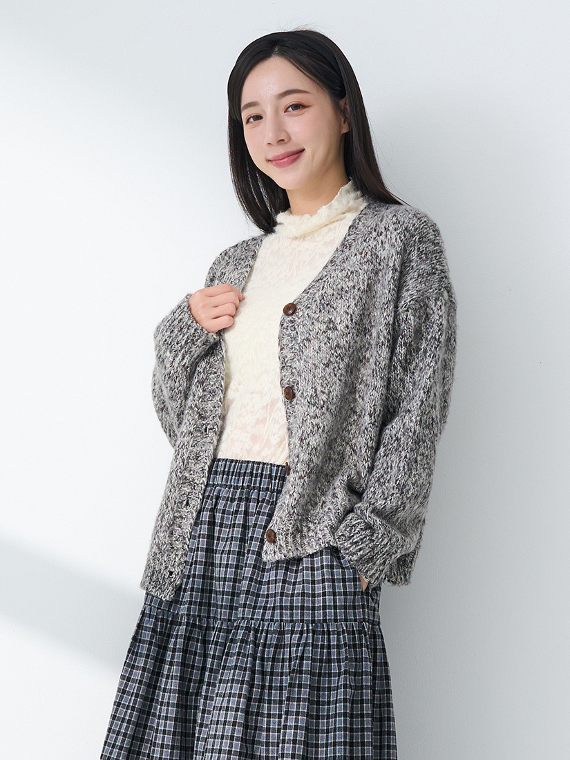 慵懶針織外套高領蕾絲內搭細褶八分裙組合