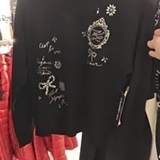 [S] KARL LAGERFELD BLACK EMBELLISHED WHIMSY SWEATER, L5ZSS737-BLK (SKL1585)