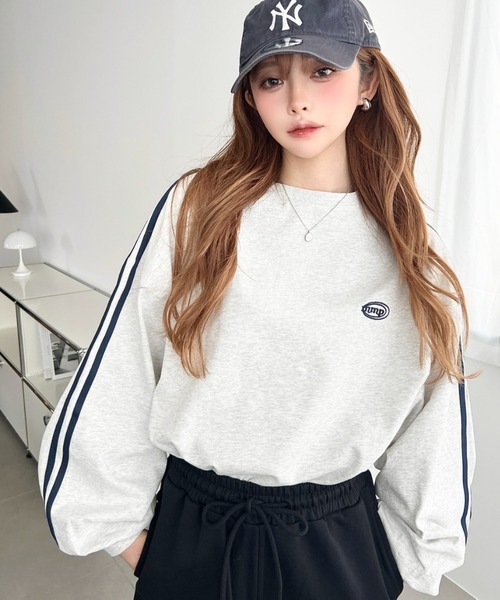 日本🇯🇵連線 Moment+ 經典雙線配色寬鬆長袖T恤 寬鬆 薄長袖 刺繡 打底 內搭 T恤 長袖 4色(任買兩件7-11免運)/預購