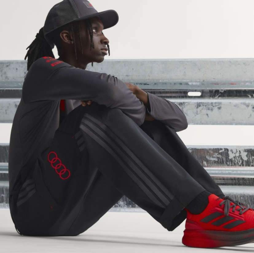 ADIDAS AUDI 聯名 FORMULA ONE TEAM 男 彈性運動長褲【KE9098】