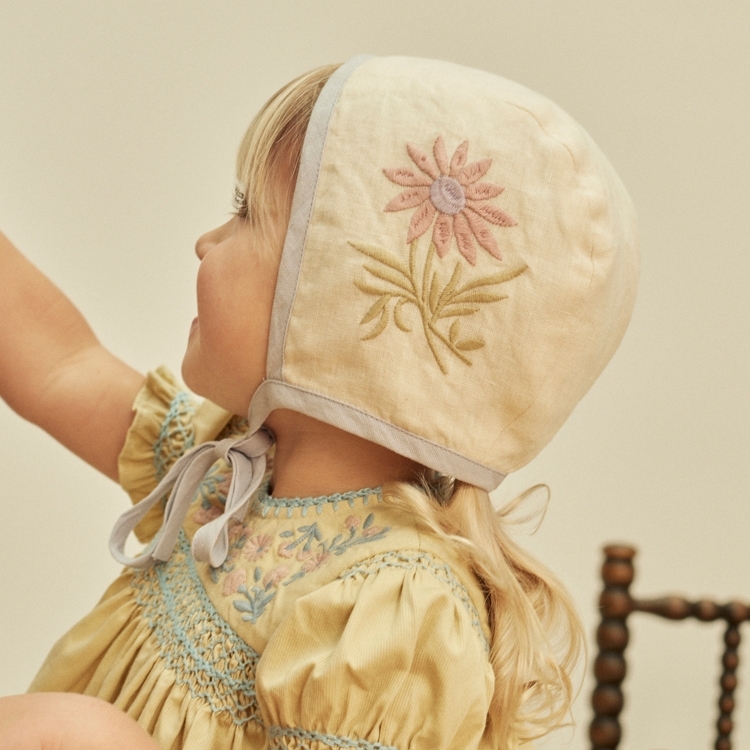 Apolina 甜美粉花刺繡綁帶帽 JONI BONNET - CREAM