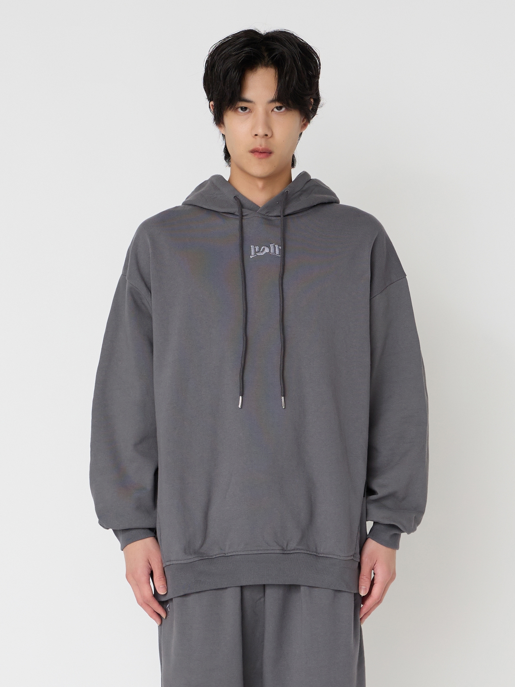 NOIR 基礎輪廓浮游字帽T