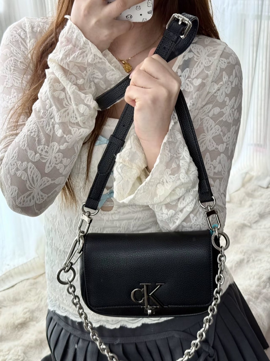 <超難補貨> CALVIN KLEIN 經典黑 CK LOGO 馬鞍腋下包