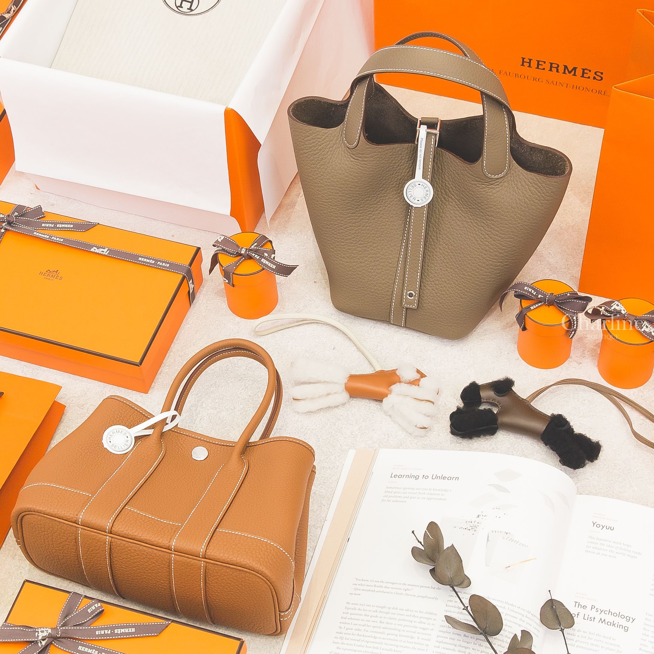 Hermès Neo Garden Party 焦糖色,Hermès Picotin 18cm 大象灰銀釦,Hermès Budy 焦糖色/奶昔白吊飾,Hermès Budy 巧克力色/大象灰/黑色吊飾-Charline Boutique 精品代購