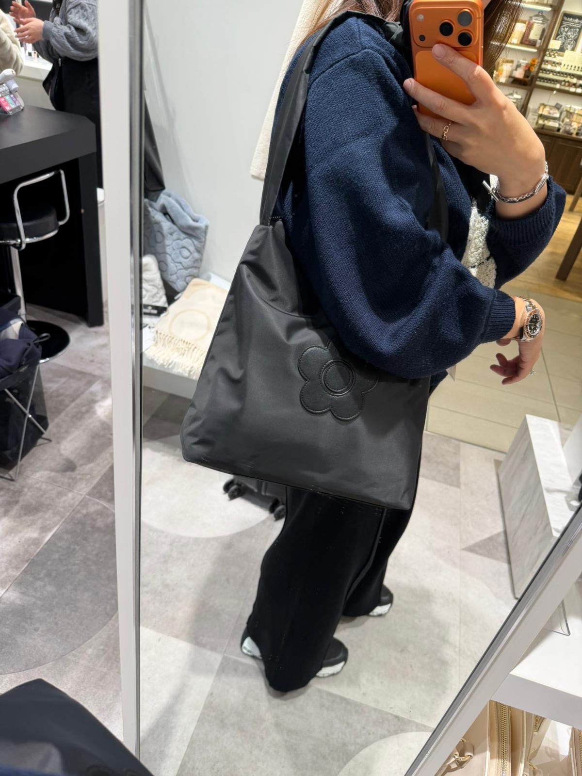 Mary quant 輕身hobo 現貨