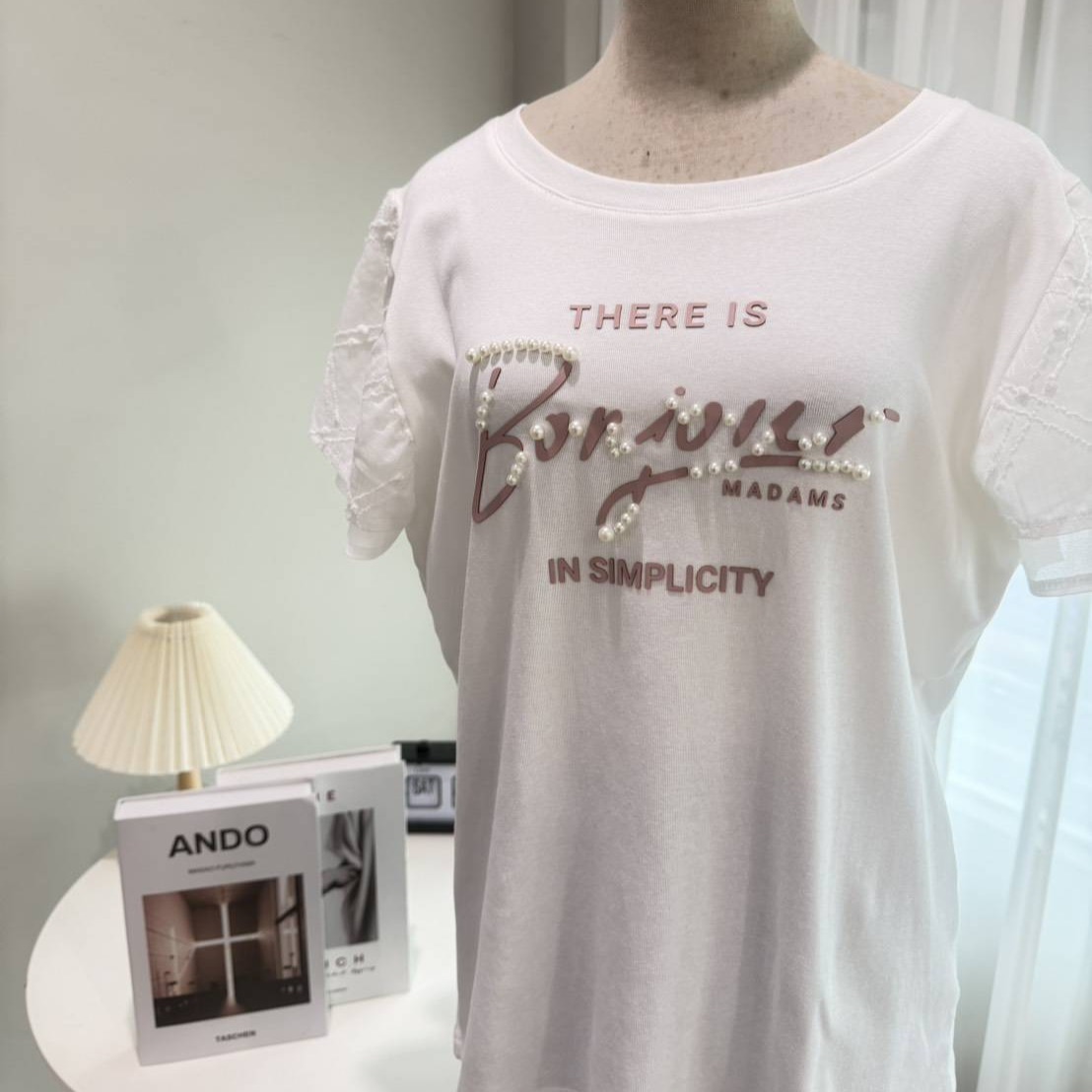 A8265-英文.珍珠.蕾絲袖棉衣