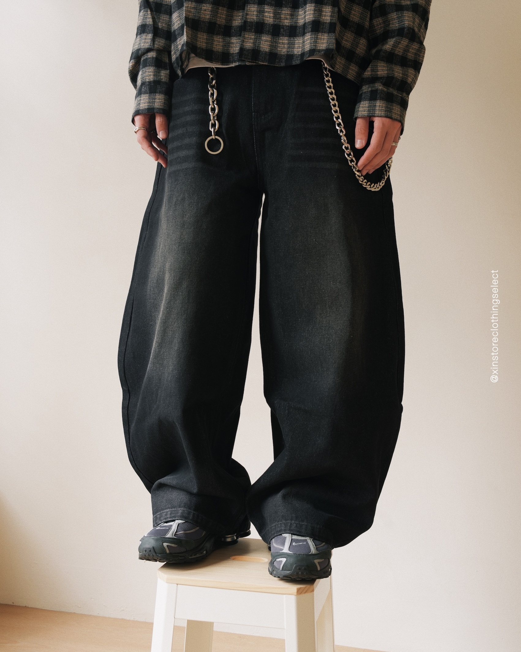 <爆款必收>XIN SELECT 潑漆 水洗 彎刀褲 長褲 二色