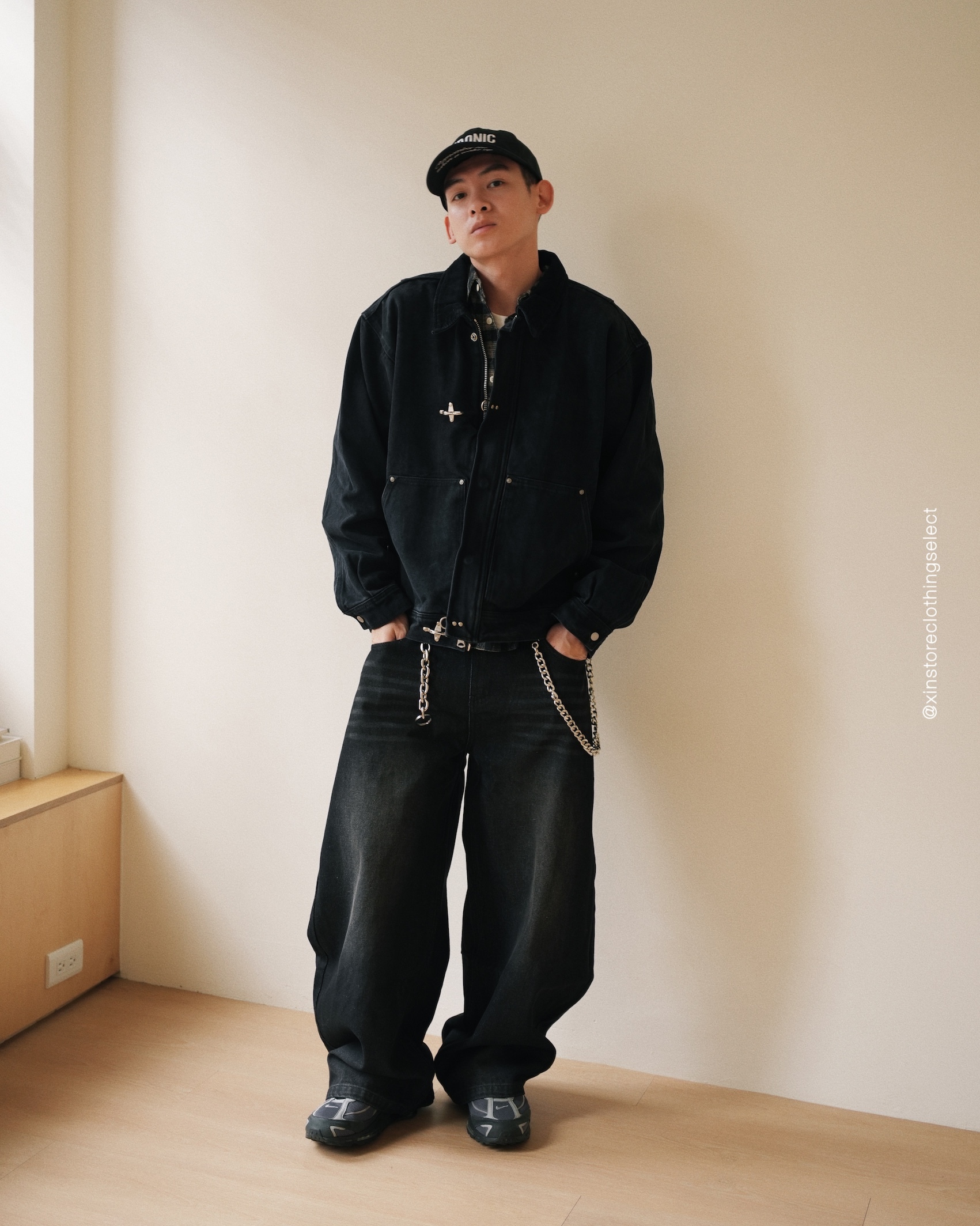 <爆款必收>XIN SELECT 潑漆 水洗 彎刀褲 長褲 二色