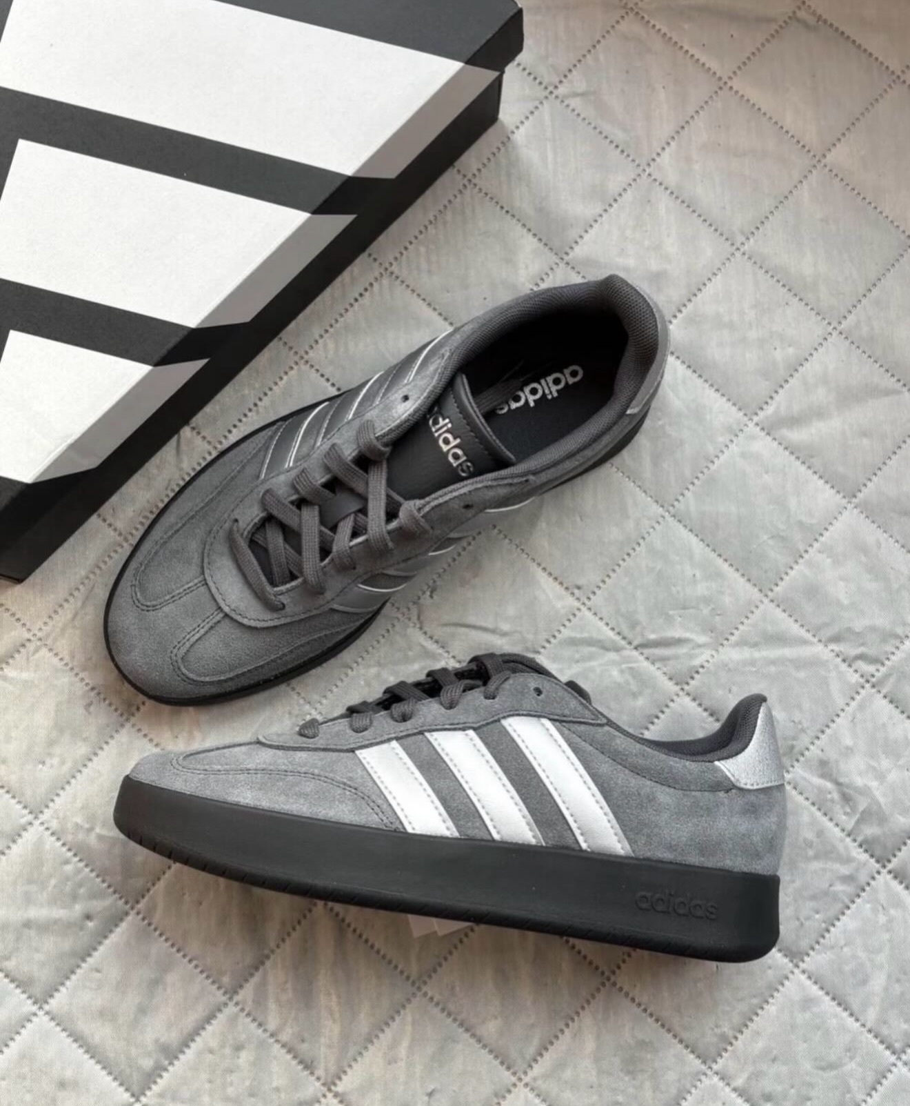 ADIDAS BARREDA DARK GREY kh6999 深灰麂皮灰銀德訓鞋